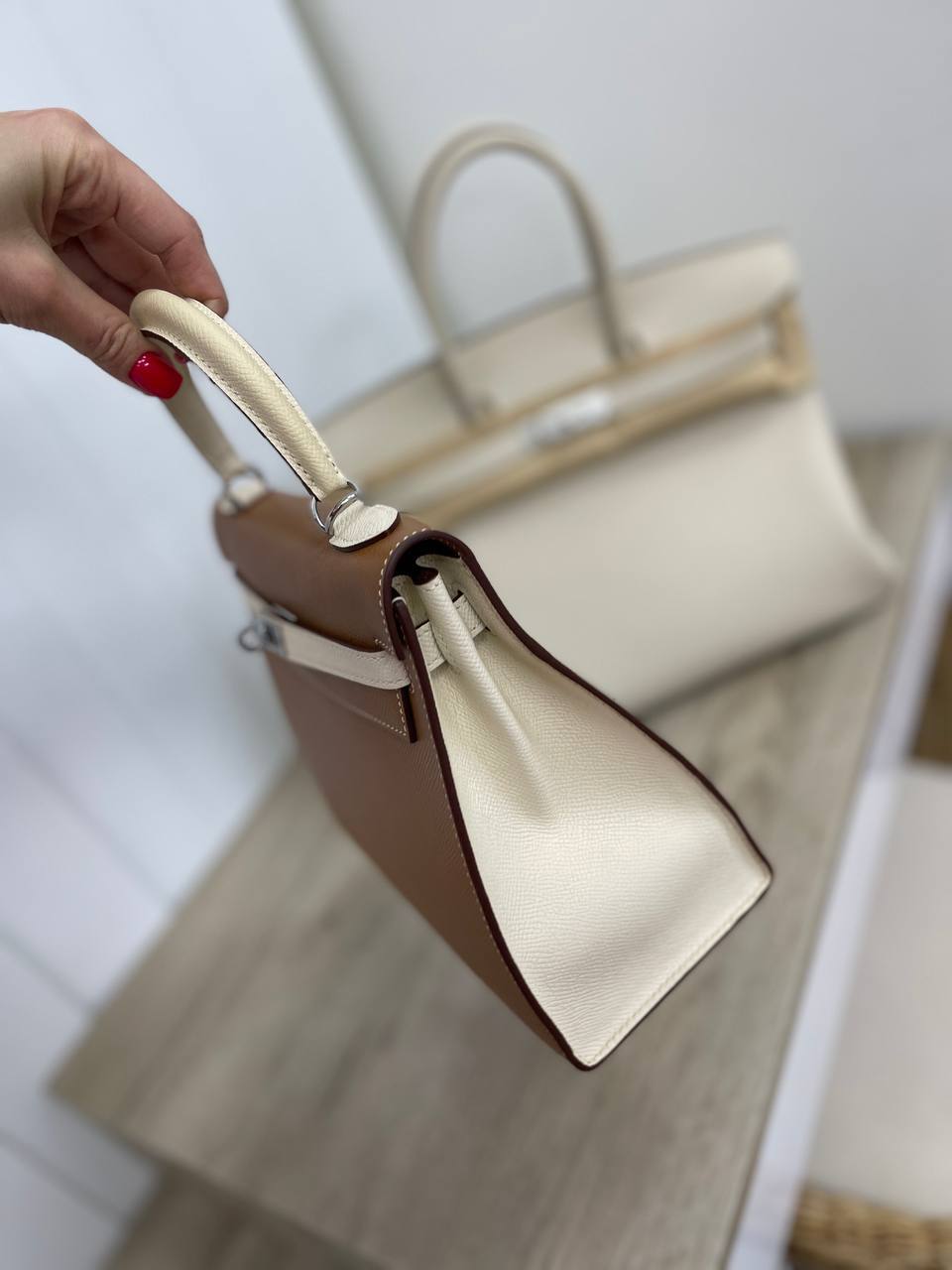 Коллекционная женская сумка Kelly 25 см, PHW Hermes BP-29489 Коллекционная женская сумка Kelly 25 см, PHW Hermes BP-29489