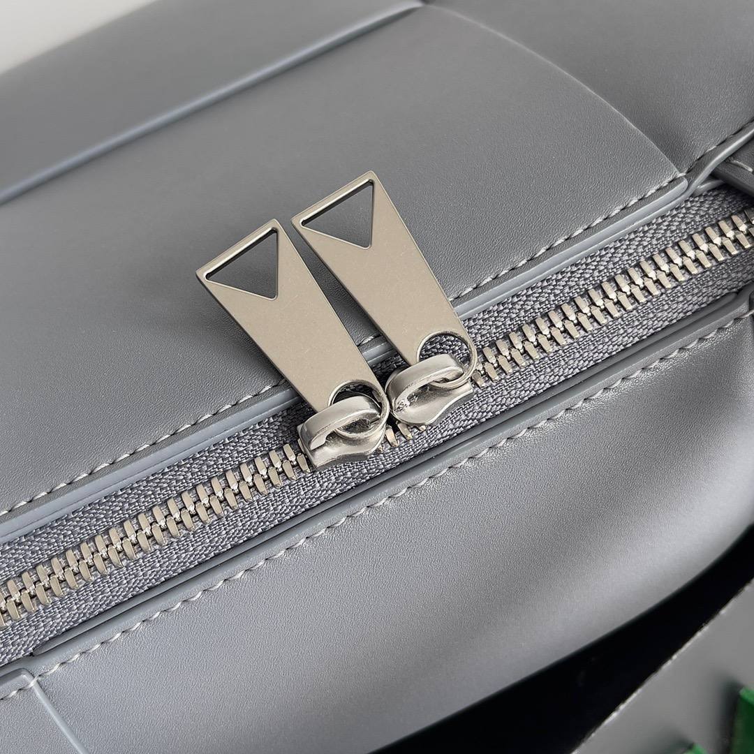 Портфель Bottega Veneta стильный BP-37280 Портфель Bottega Veneta стильный BP-37280