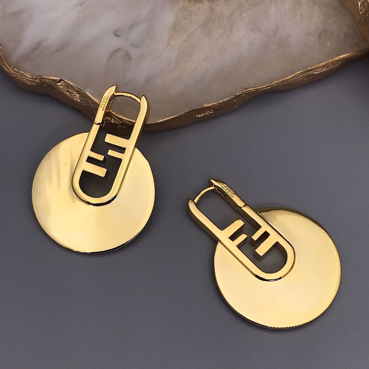 Дизайнерские серьги Fendi BP-27318 Дизайнерские серьги Fendi BP-27318