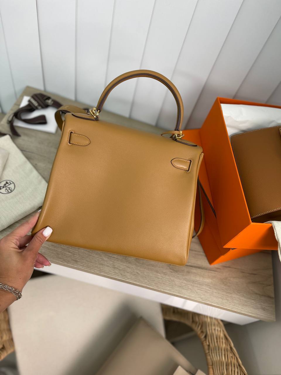 Коллекционная сумка Kelly, 28 см Hermes BP-16438 Коллекционная сумка Kelly, 28 см Hermes BP-16438