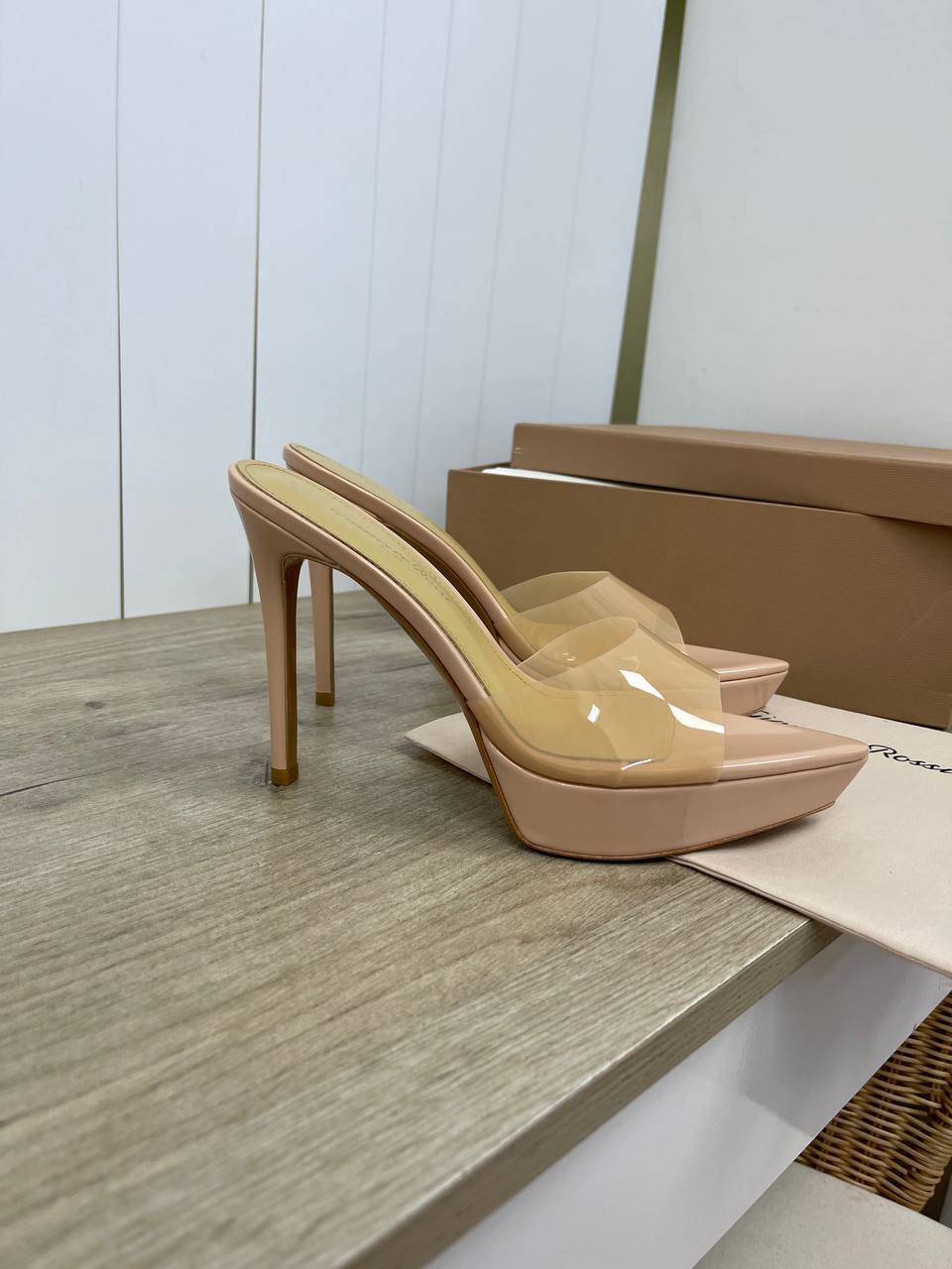 Дизайнерские мюли Gianvito Rossi BP-34770 Дизайнерские мюли Gianvito Rossi BP-34770