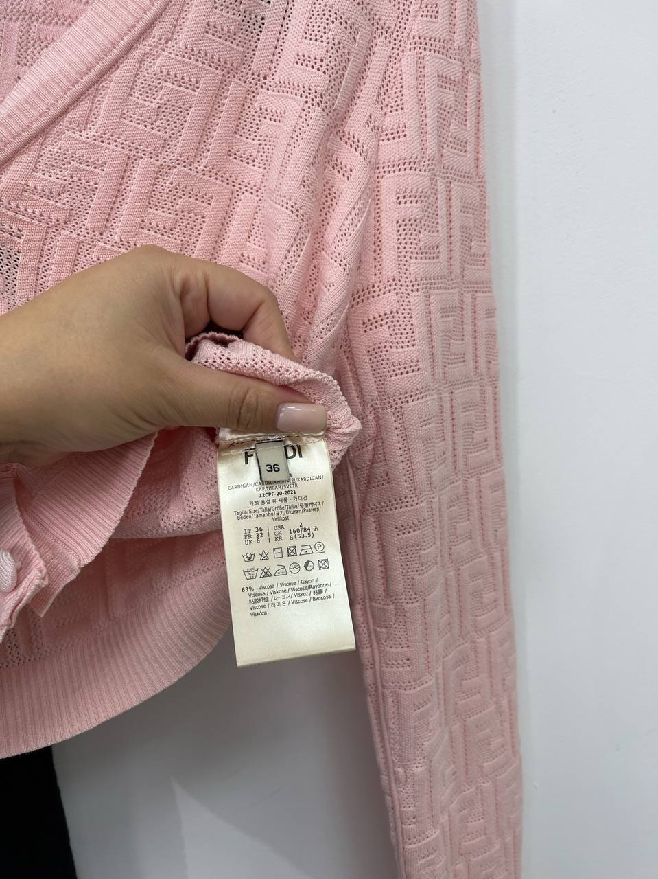 Fendi BP-22628 коллекционная кофта Fendi BP-22628 коллекционная кофта