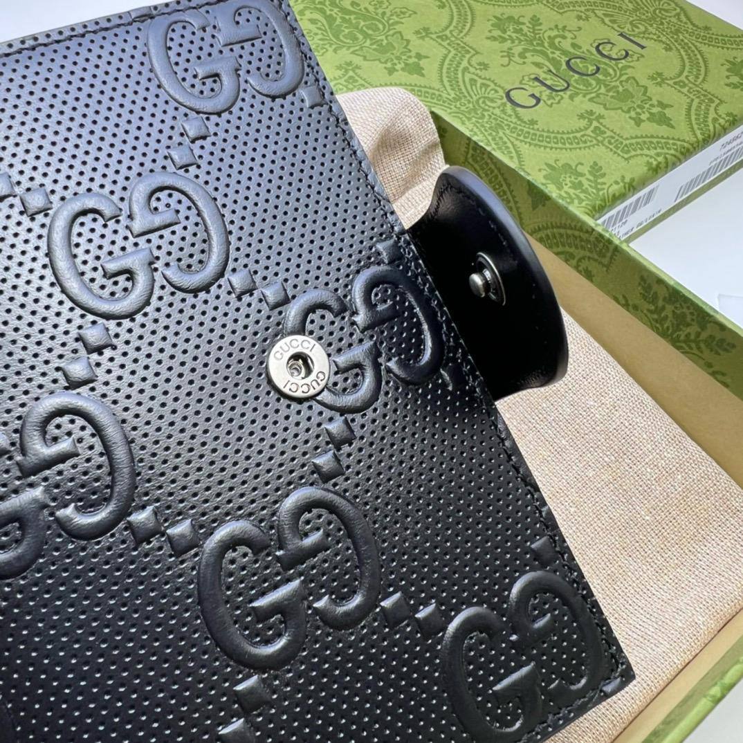 Обложка для паспорта Gucci с рельефными узорами BP-44329 Обложка для паспорта Gucci с рельефными узорами BP-44329