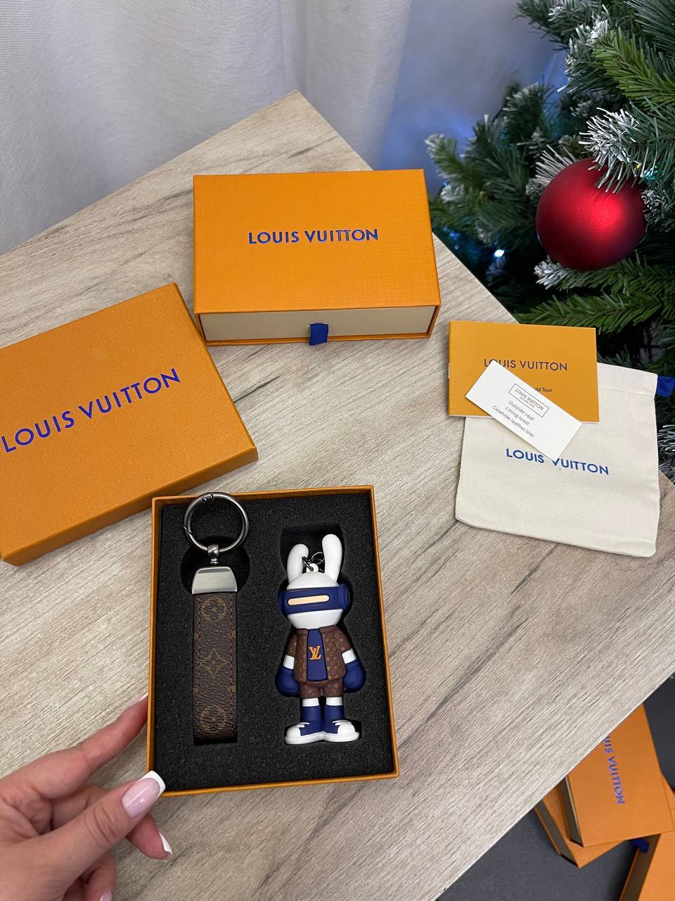 Louis Vuitton BP-44015 премиум брелок Louis Vuitton BP-44015 премиум брелок