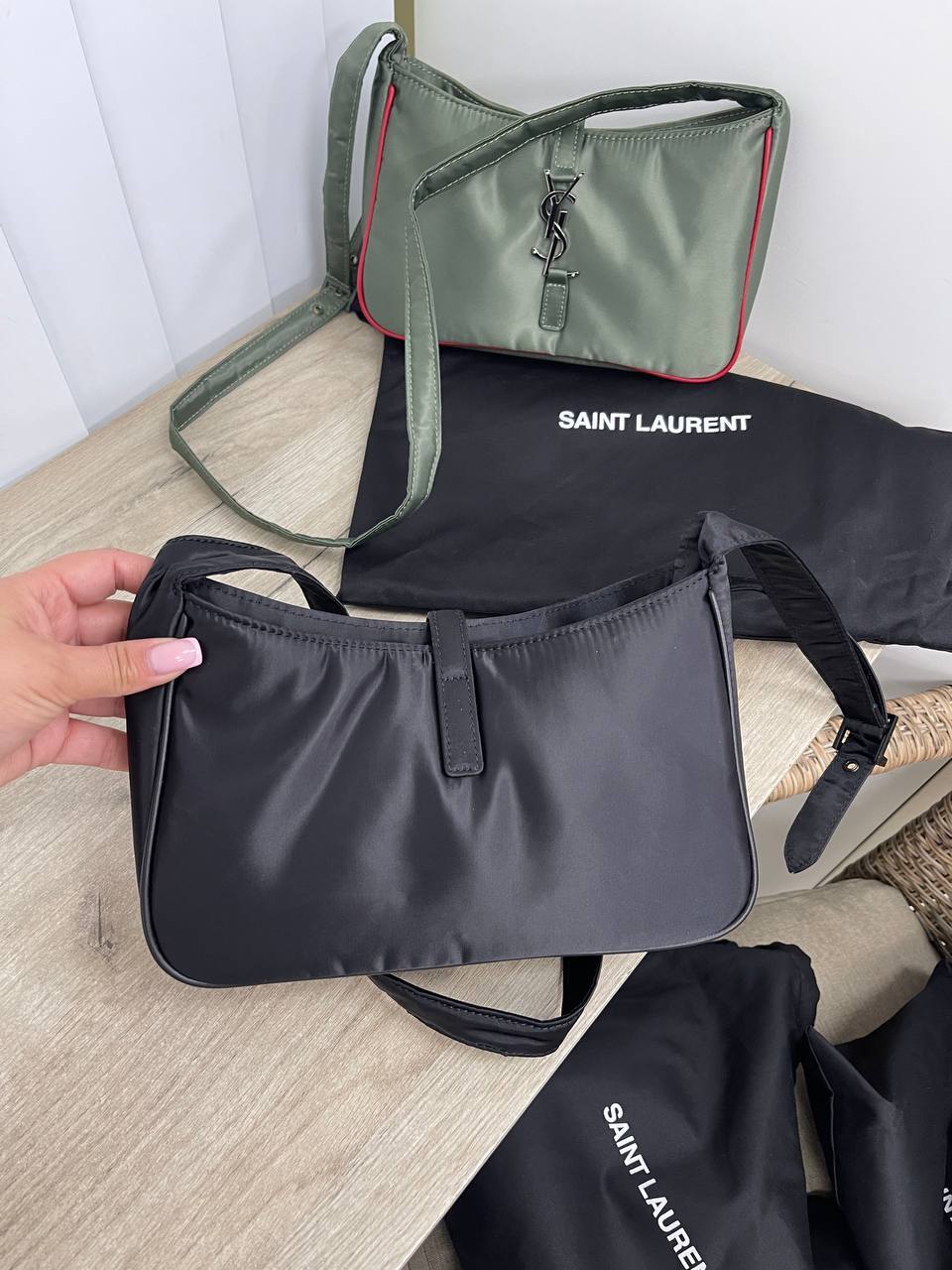 Сумка коллекционная женская Yves Saint Laurent BP-36215 Сумка коллекционная женская Yves Saint Laurent BP-36215