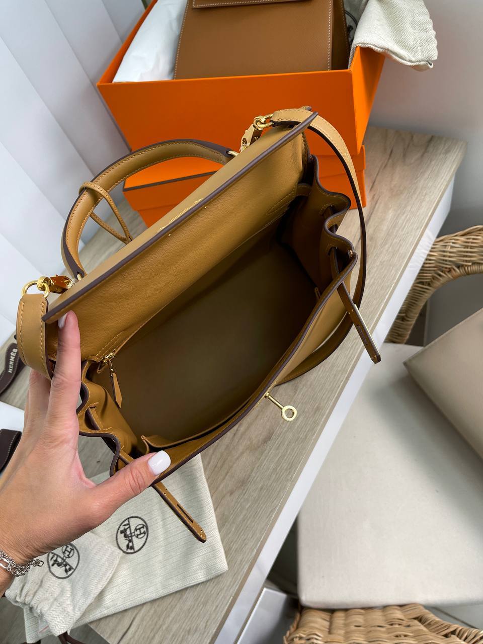 Коллекционная сумка Kelly, 28 см Hermes BP-16438 Коллекционная сумка Kelly, 28 см Hermes BP-16438