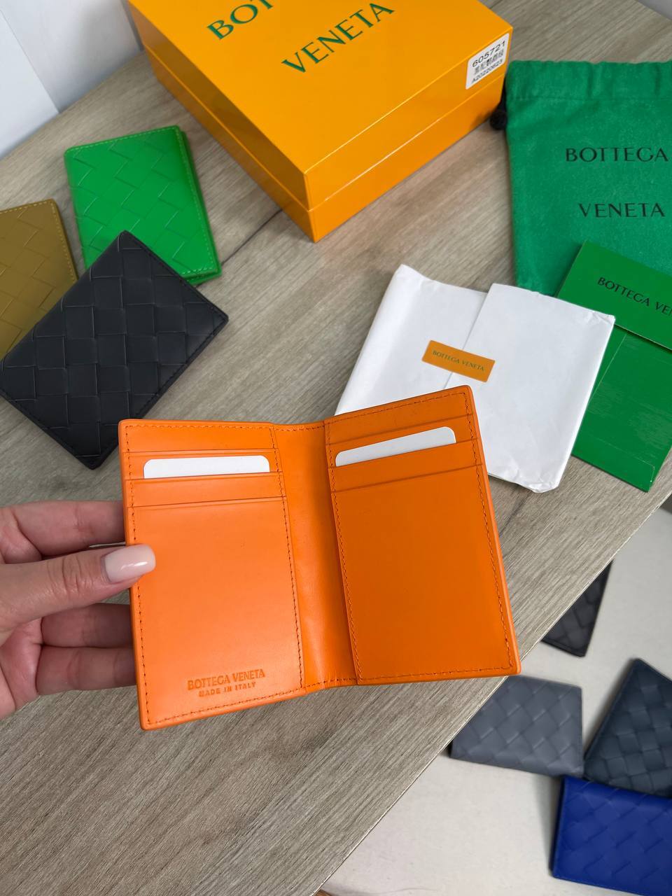 Картхолдер трендовый Bottega Veneta BP-22606 Картхолдер трендовый Bottega Veneta BP-22606