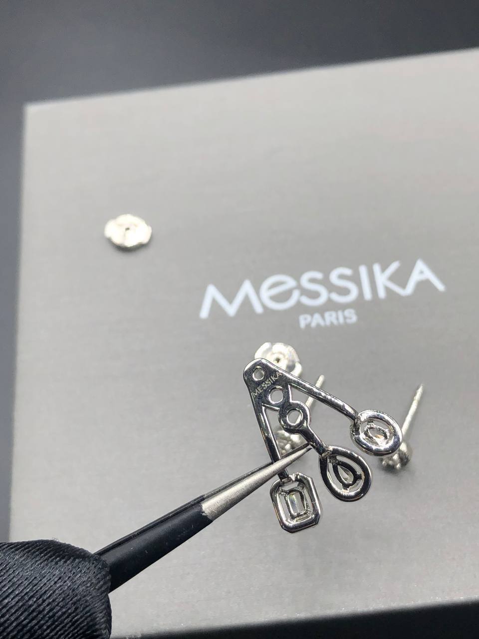 Трендовые серьги MESSIKA BP-25477 Трендовые серьги MESSIKA BP-25477