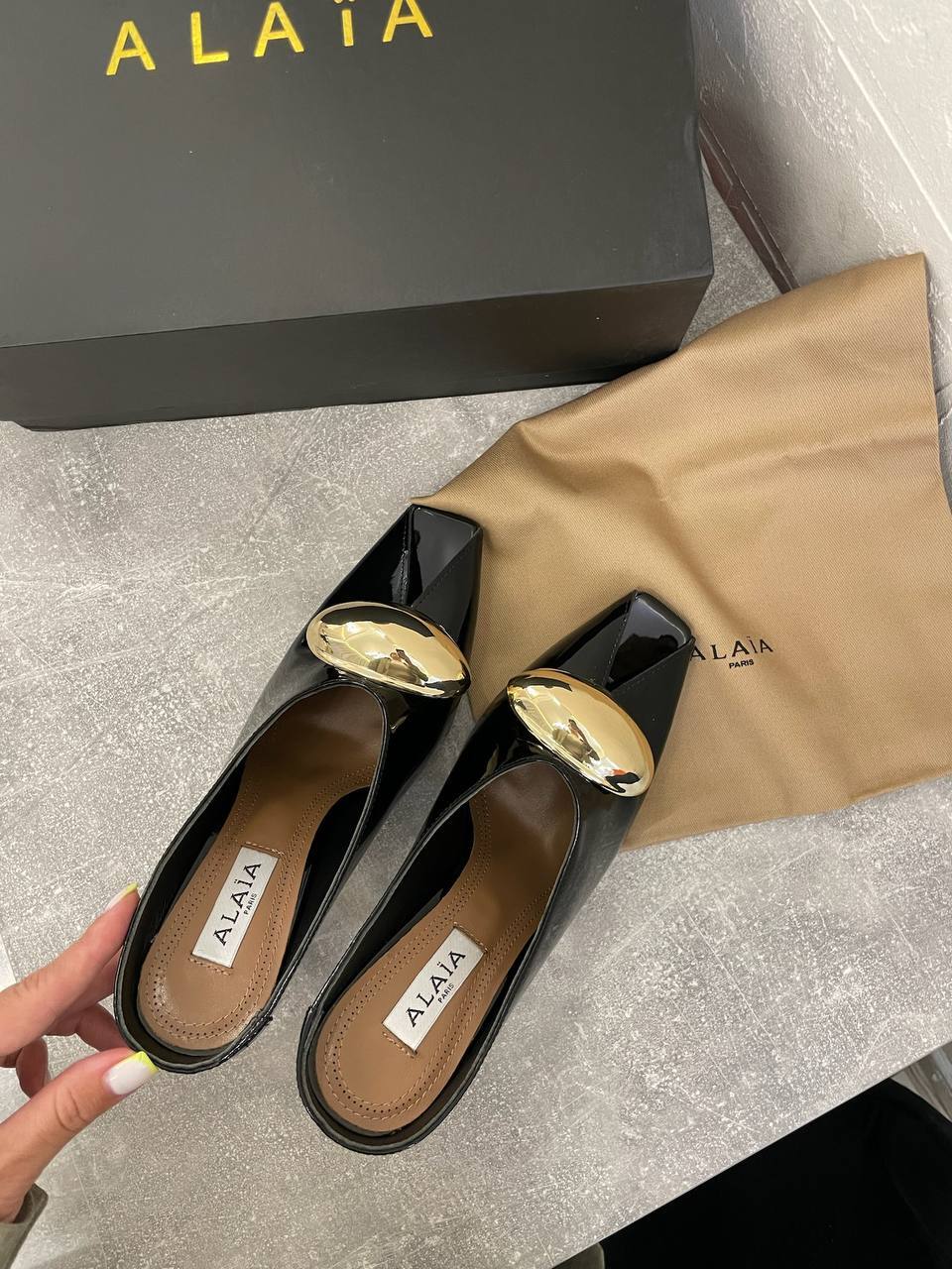 Трендовые туфли Alaia BP-51993 Трендовые туфли Alaia BP-51993