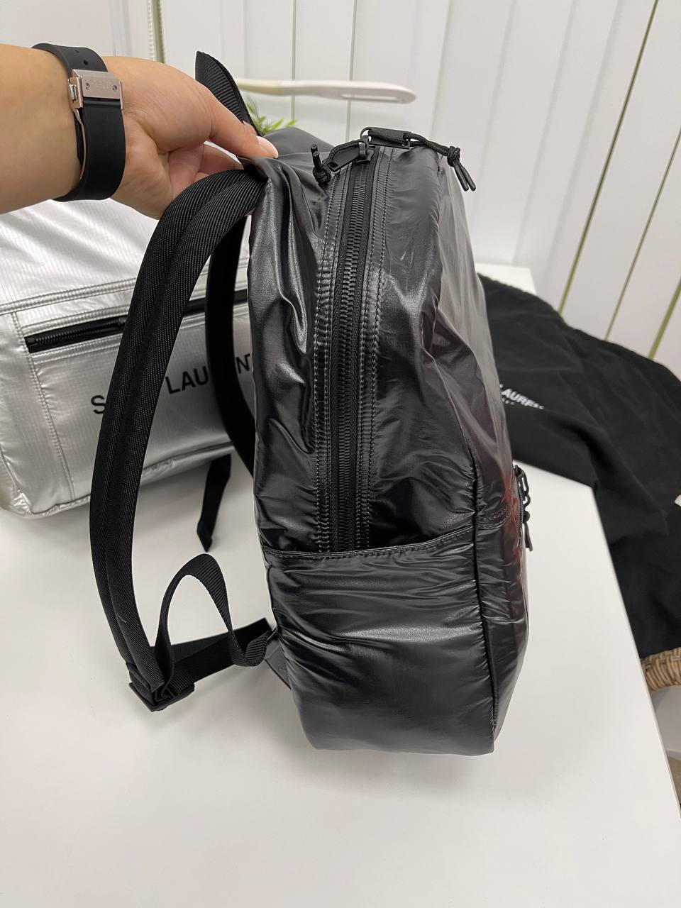 Рюкзак трендовый Yves Saint Laurent BP-22252 Рюкзак трендовый Yves Saint Laurent BP-22252