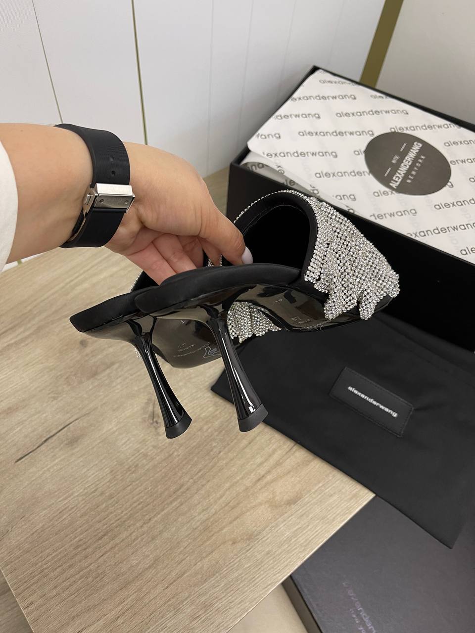 Мюли Amina Muaddi Alexander Wang BP-34780 Мюли Amina Muaddi Alexander Wang BP-34780