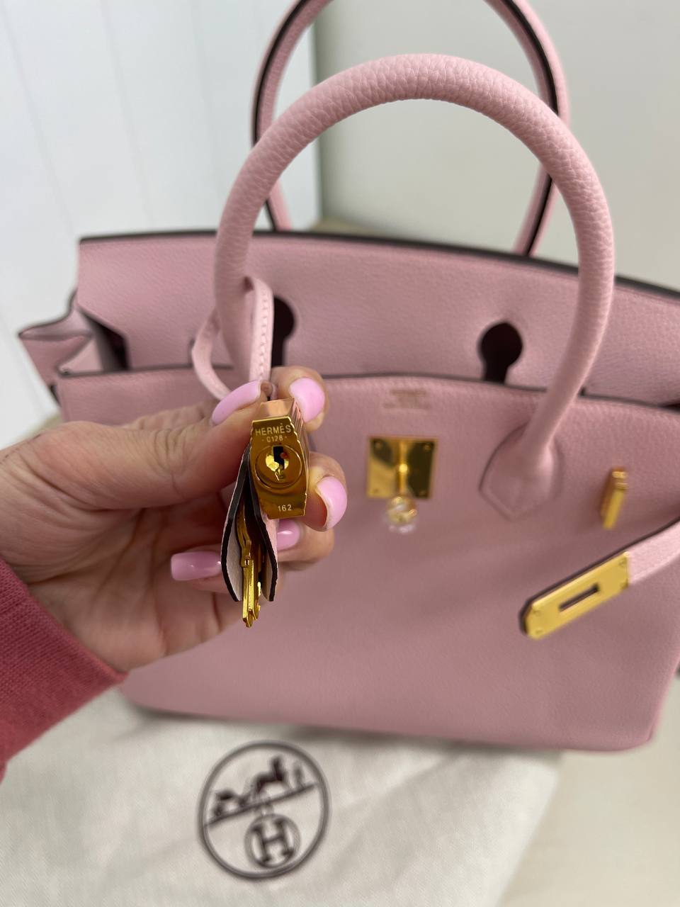 Трендовая женская сумка Birkin, Togo, 30 см Hermes BP-12675 Трендовая женская сумка Birkin, Togo, 30 см Hermes BP-12675