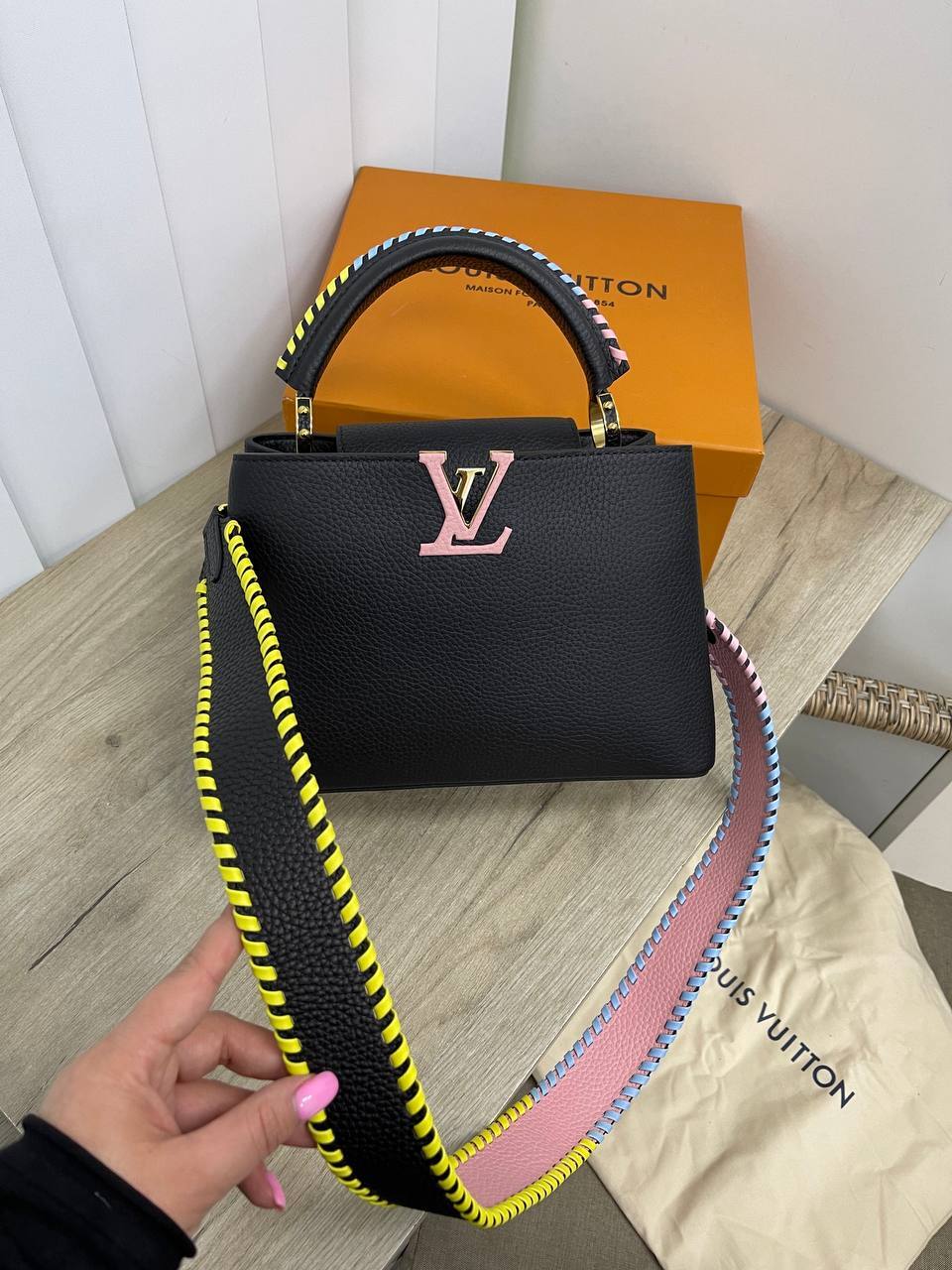 Коллекционная сумка женская Capucines 27 см Louis Vuitton BP-29493 Коллекционная сумка женская Capucines 27 см Louis Vuitton BP-29493