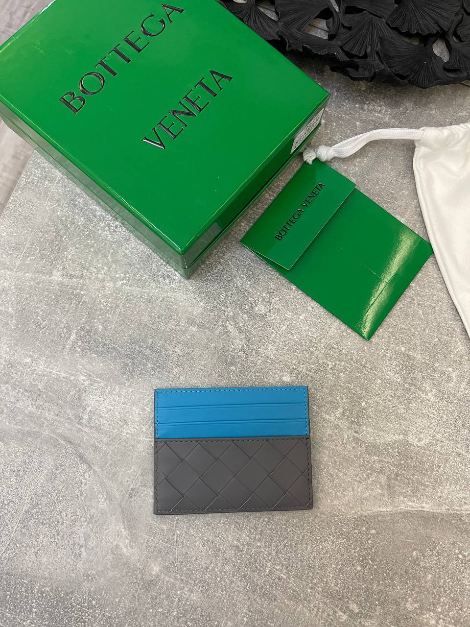 Картхолдер Bottega Veneta серо-голубой BP-42069 Картхолдер Bottega Veneta серо-голубой BP-42069