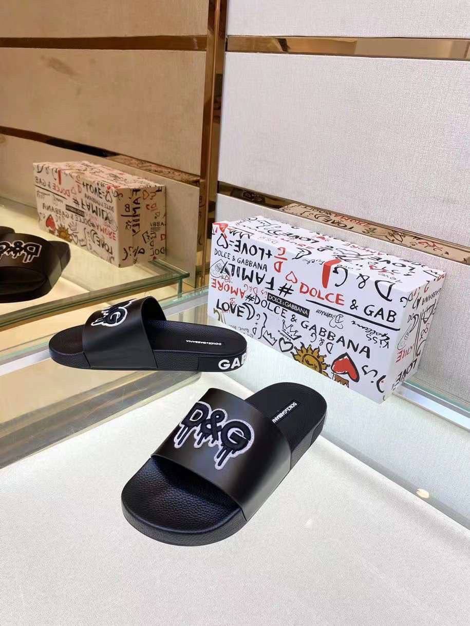 Шлёпанцы эксклюзивные Dolce & Gabbana BP-31813 Шлёпанцы эксклюзивные Dolce & Gabbana BP-31813