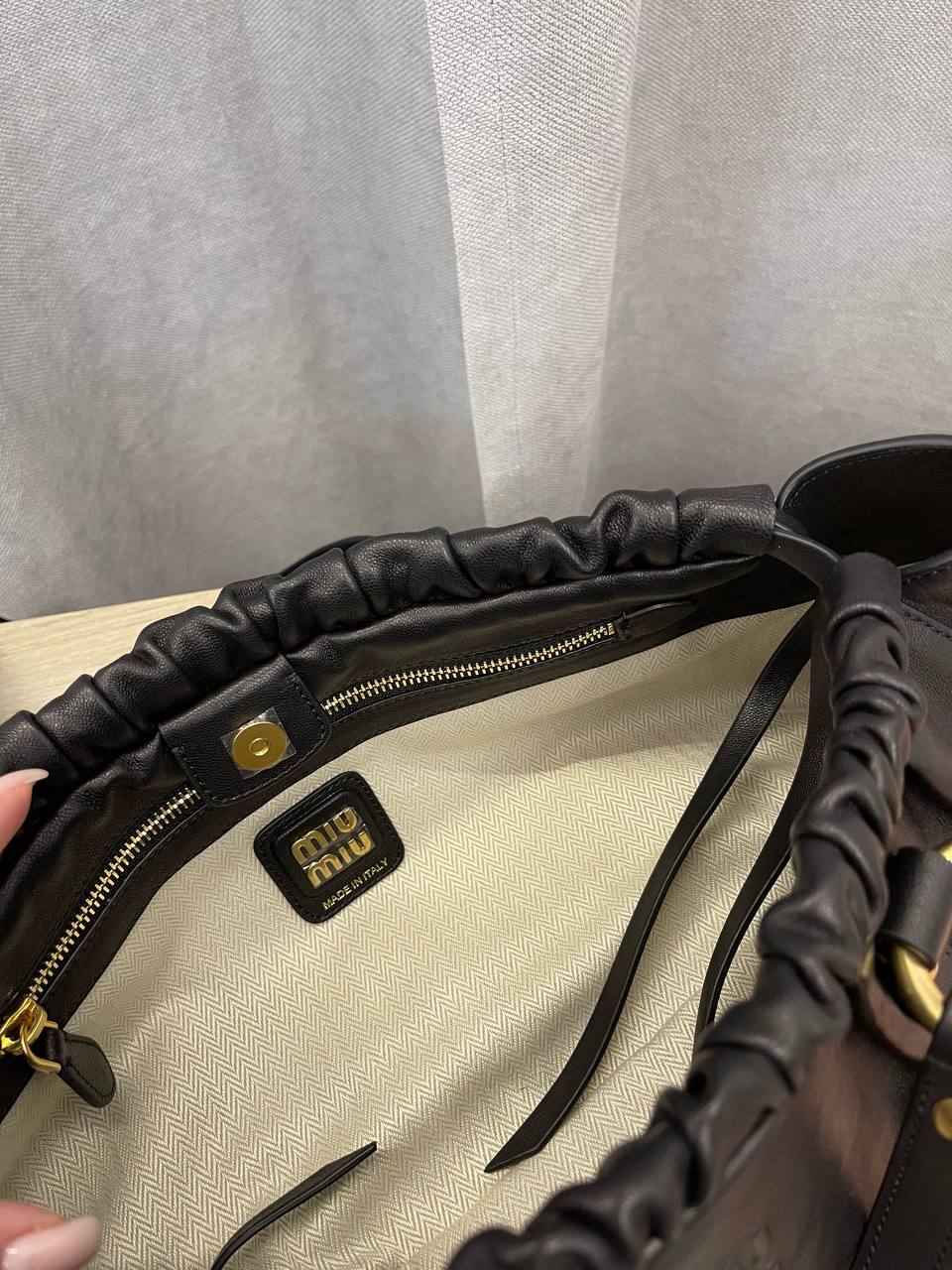 Женская сумка коллекционная Miu Miu BP-51383 Женская сумка коллекционная Miu Miu BP-51383