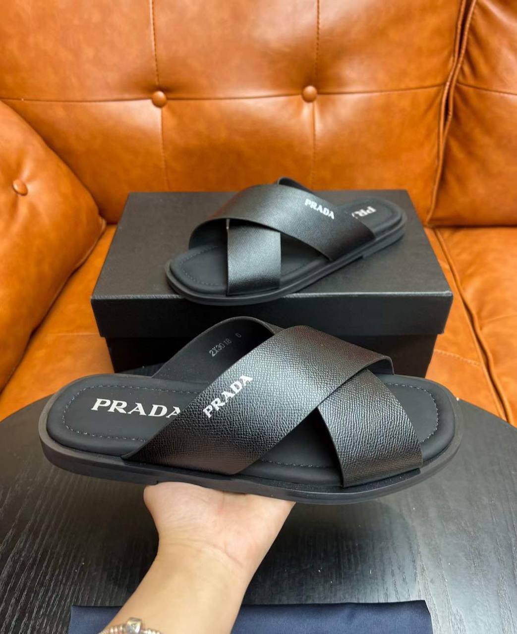 Шлёпанцы премиальные Prada BP-32888 Шлёпанцы премиальные Prada BP-32888