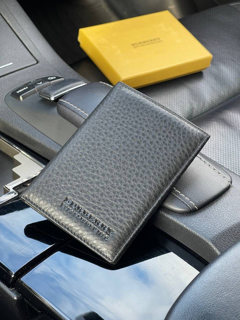 Серая обложка для паспорта Burberry BP-21604 Серая обложка для паспорта Burberry BP-21604