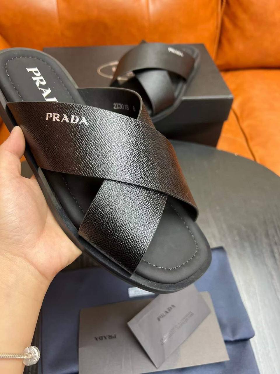 Шлёпанцы премиальные Prada BP-32888 Шлёпанцы премиальные Prada BP-32888