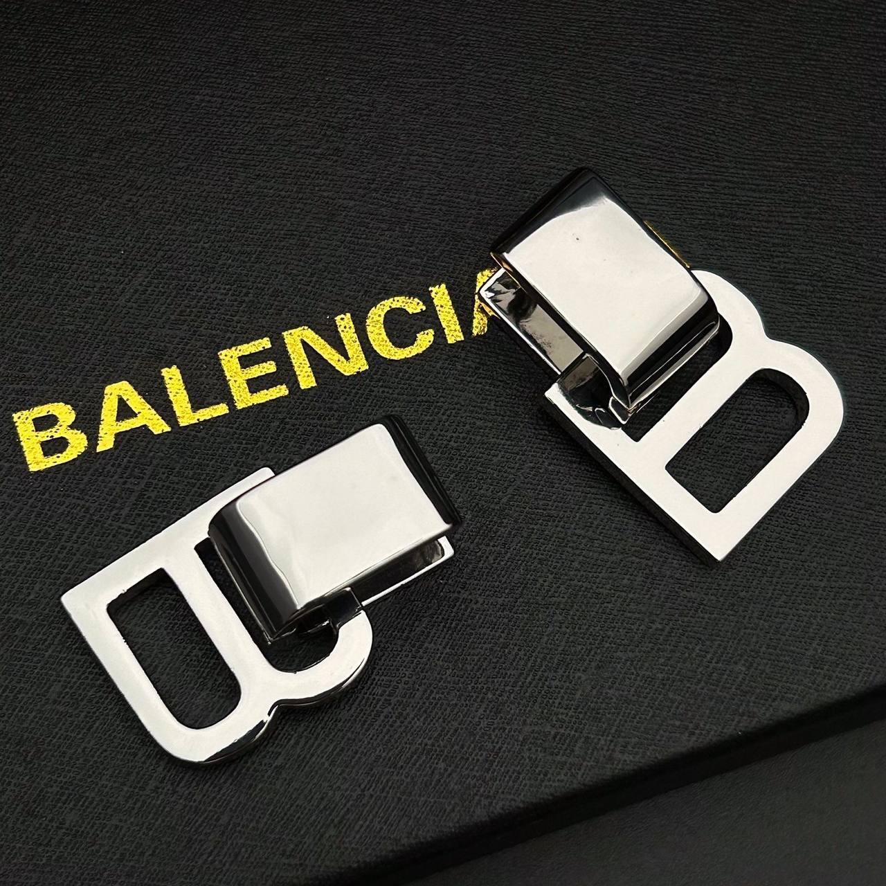 Премиум серьги Balenciaga BP-44295 Премиум серьги Balenciaga BP-44295