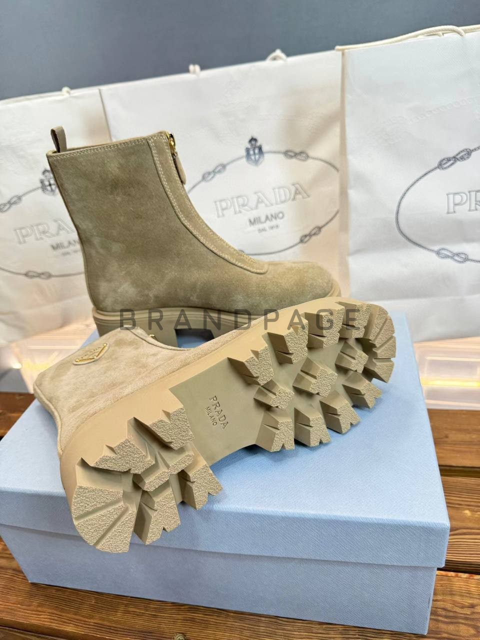 Женские ботинки кожаные Prada BPLUX12356 Женские ботинки кожаные Prada BPLUX12356