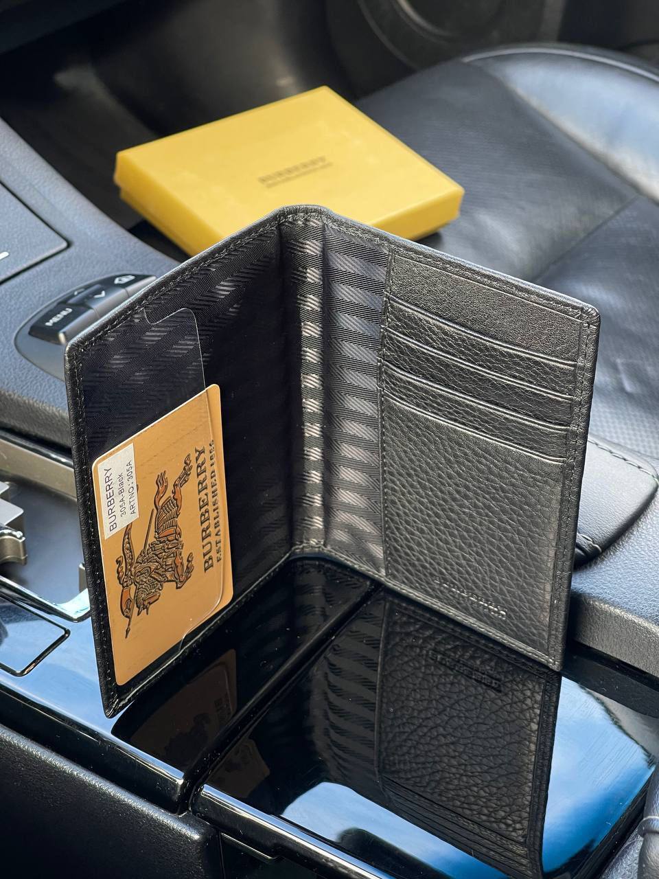 Серая обложка для паспорта Burberry BP-21604 Серая обложка для паспорта Burberry BP-21604