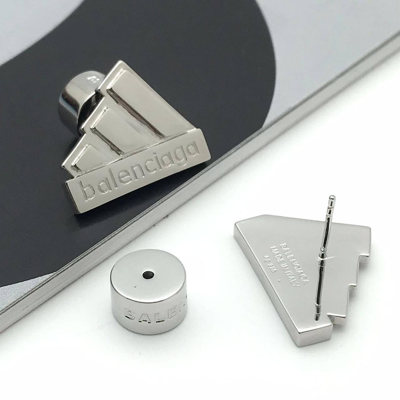 Коллекционные серьги Balenciaga BP-36949 Коллекционные серьги Balenciaga BP-36949