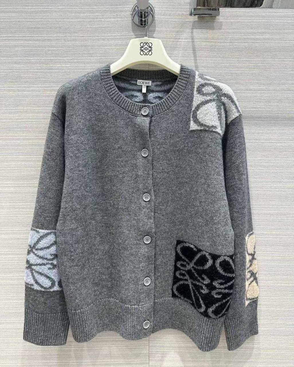 Коллекционный кардиган Loewe BP-38318 Коллекционный кардиган Loewe BP-38318