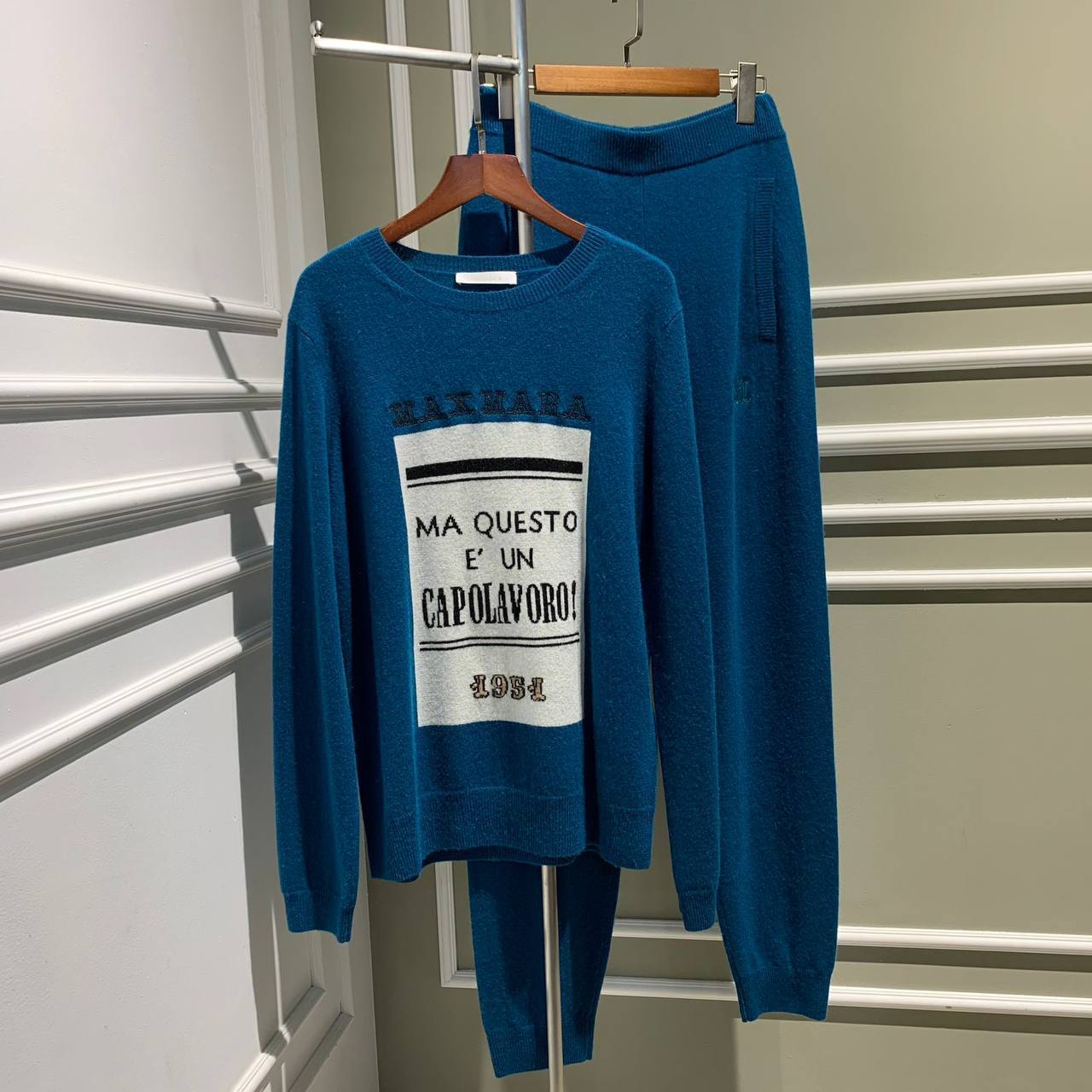 Премиальный костюм Max Mara BP-22223 Премиальный костюм Max Mara BP-22223