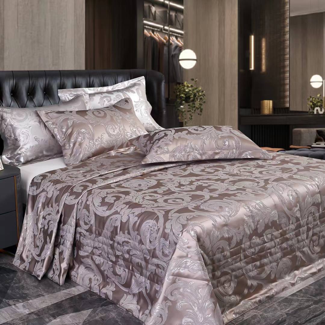 Покрывало Blumarine и наволочки BP-27938 Покрывало Blumarine и наволочки BP-27938