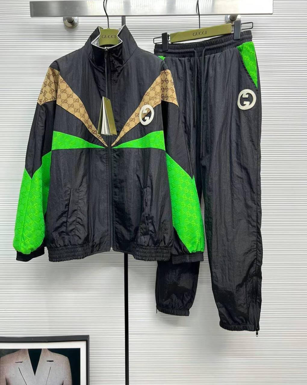 Повседневный спортивный костюм Gucci BP-37496 Повседневный спортивный костюм Gucci BP-37496