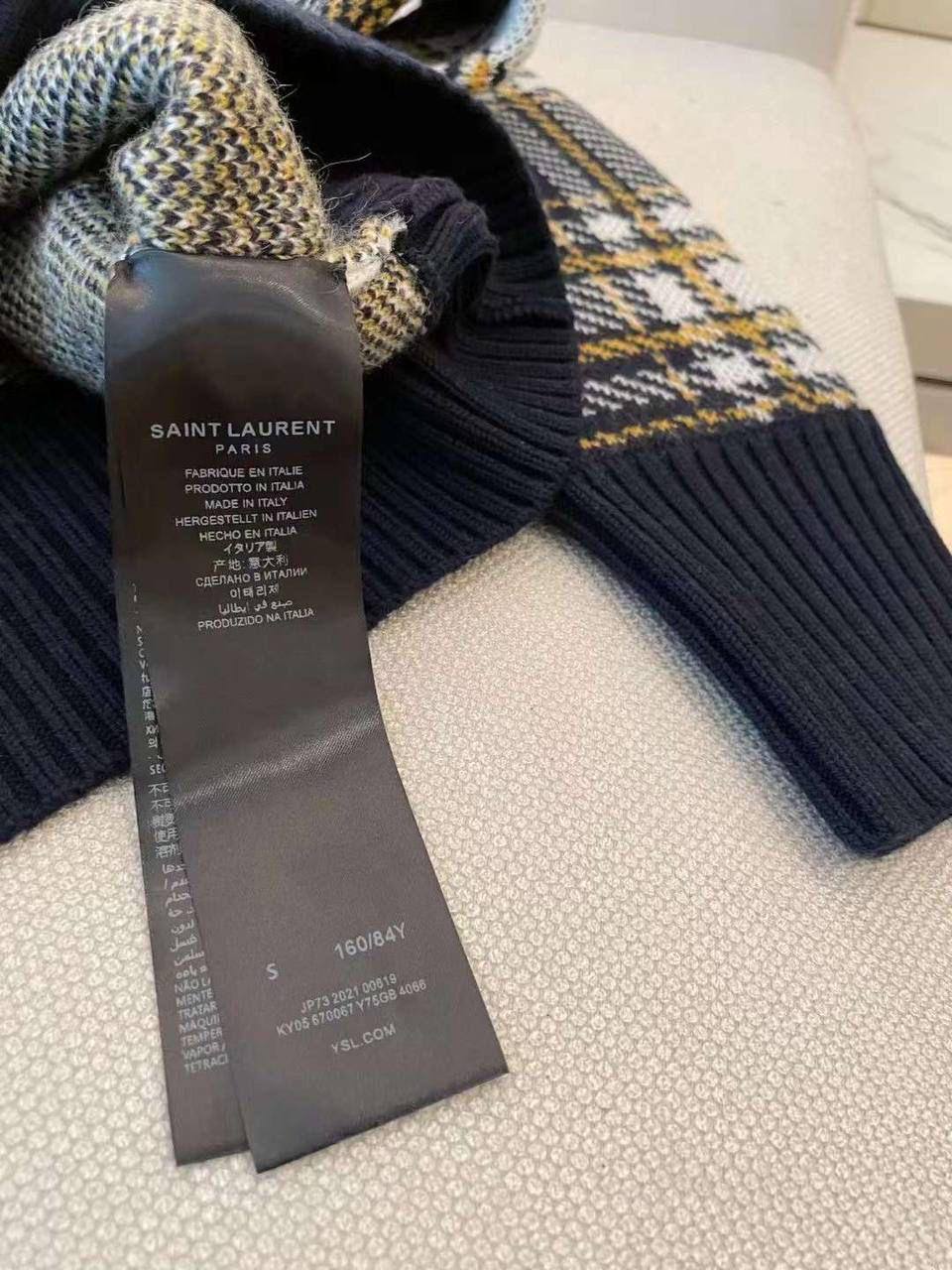 Коллекционный кардиган Yves Saint Laurent BP-38486 Коллекционный кардиган Yves Saint Laurent BP-38486