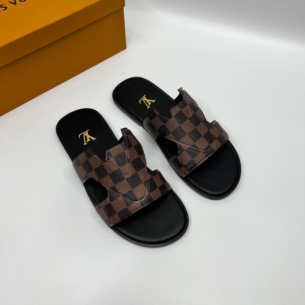 Шлёпанцы лимитированные Louis Vuitton BP-33978 Шлёпанцы лимитированные Louis Vuitton BP-33978