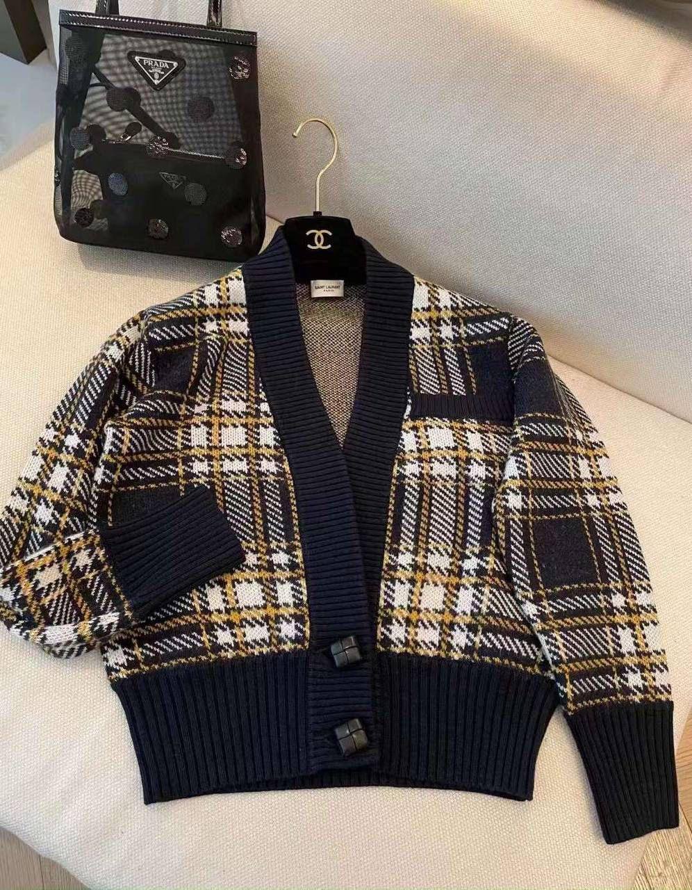 Коллекционный кардиган Yves Saint Laurent BP-38486 Коллекционный кардиган Yves Saint Laurent BP-38486