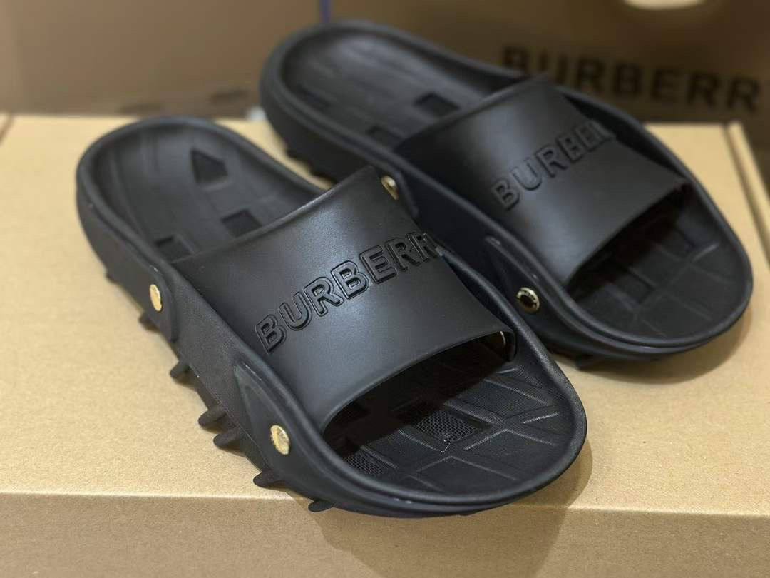 Шлёпанцы стильные Burberry BP-35060 Шлёпанцы стильные Burberry BP-35060