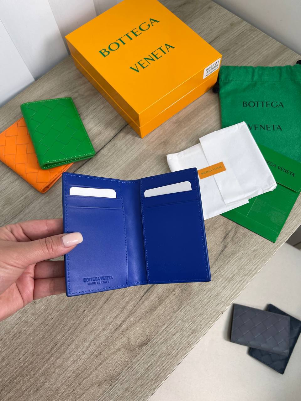 Трендовый картхолдер Bottega Veneta BP-22602 Трендовый картхолдер Bottega Veneta BP-22602