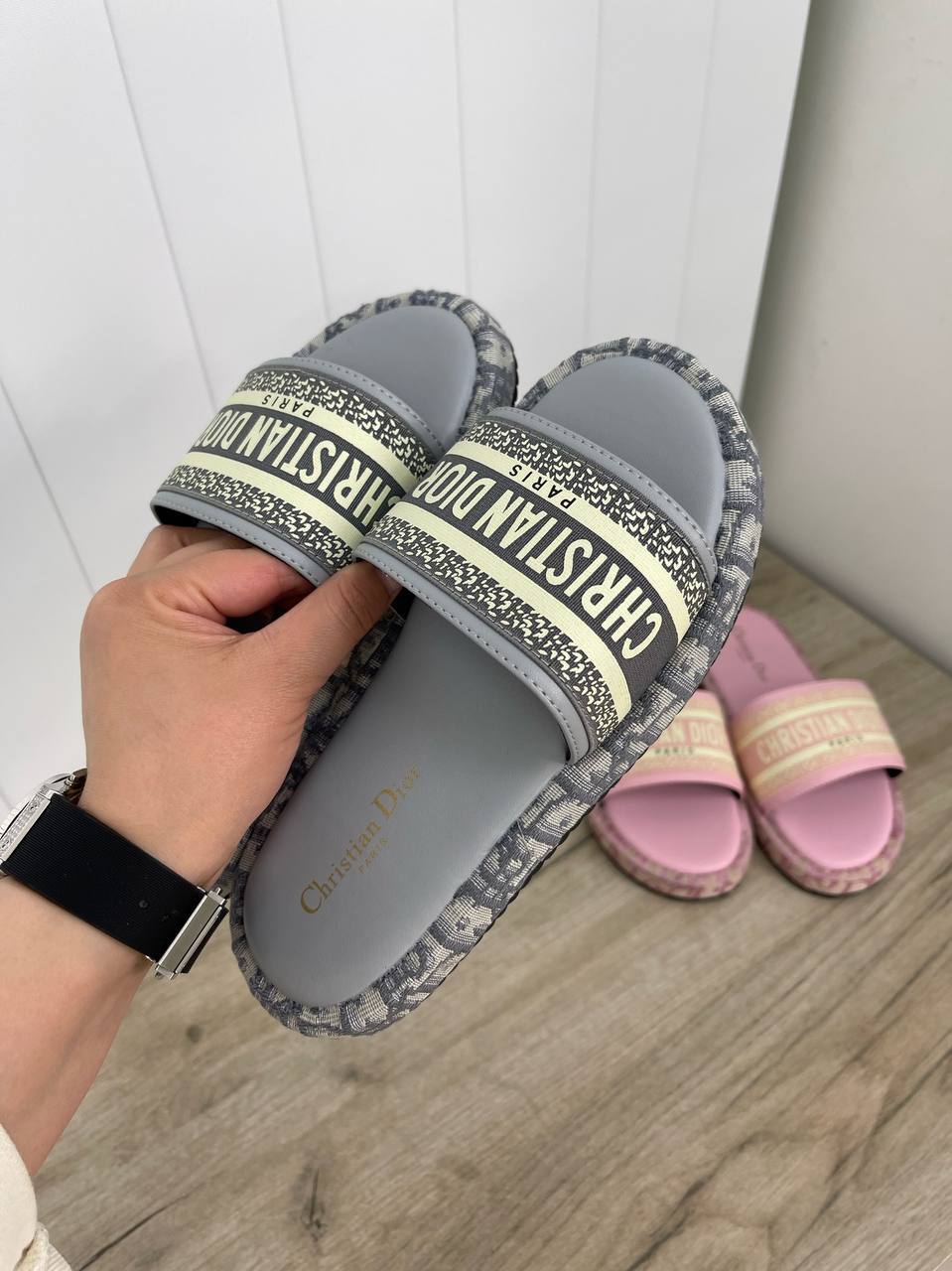 Шлёпанцы премиальные Christian Dior BP-14290 Шлёпанцы премиальные Christian Dior BP-14290