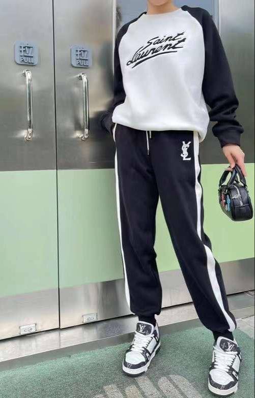 Повседневный костюм для спорта Yves Saint Laurent BP-25151 Повседневный костюм для спорта Yves Saint Laurent BP-25151