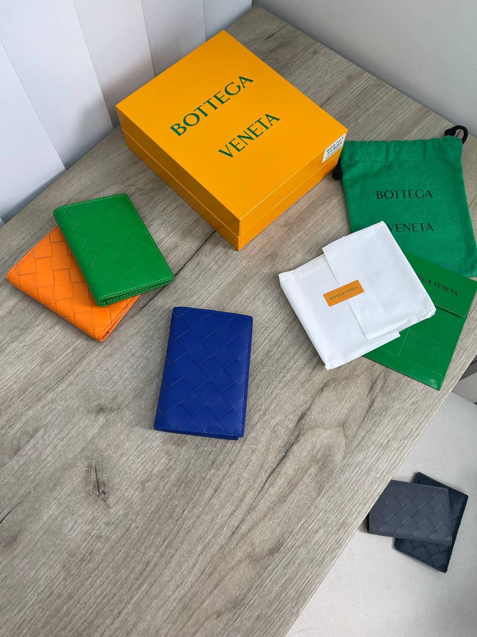 Трендовый картхолдер Bottega Veneta BP-22602 Трендовый картхолдер Bottega Veneta BP-22602