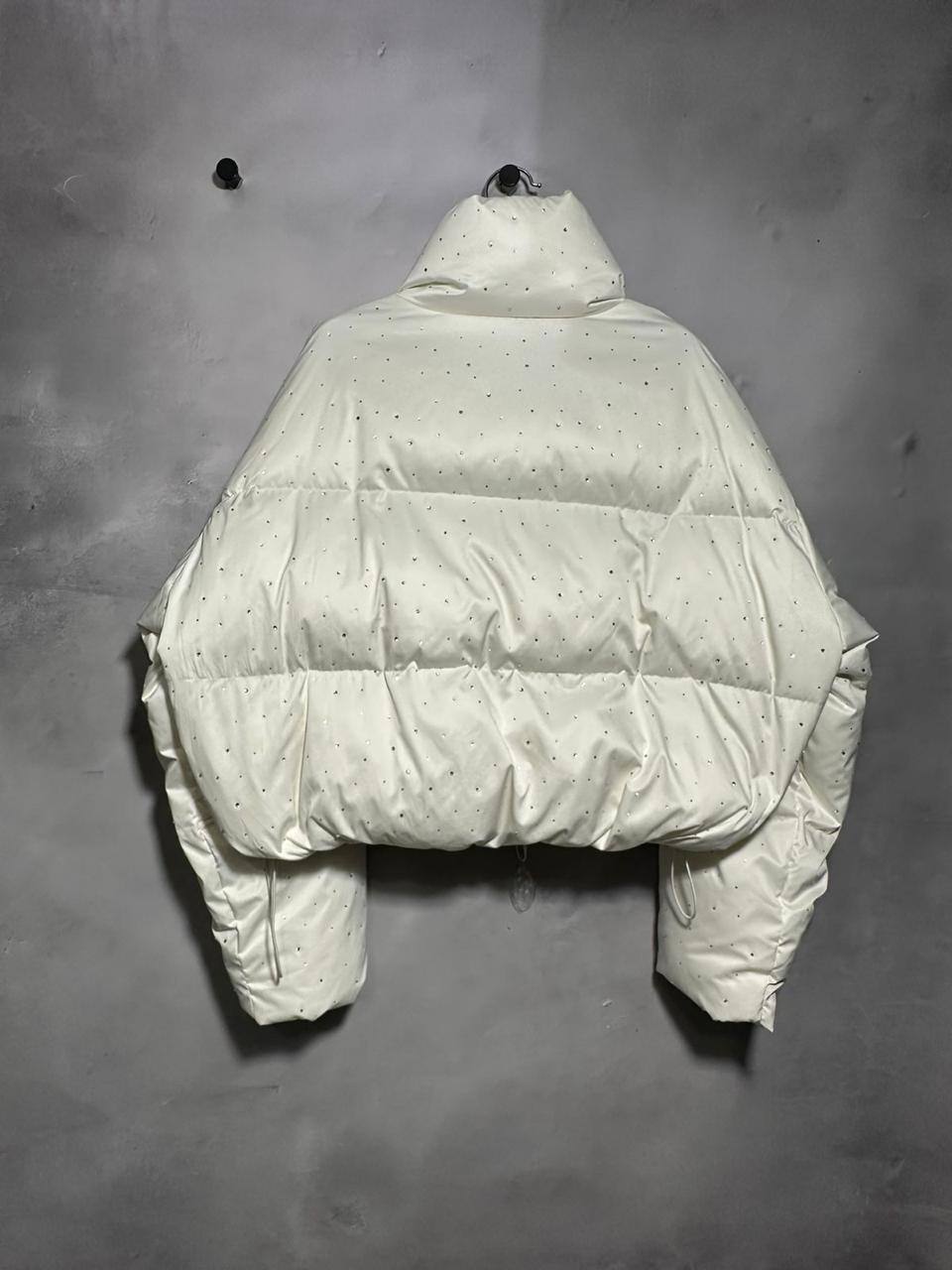 Элитный пуховик Miu Miu BP-44785 Элитный пуховик Miu Miu BP-44785