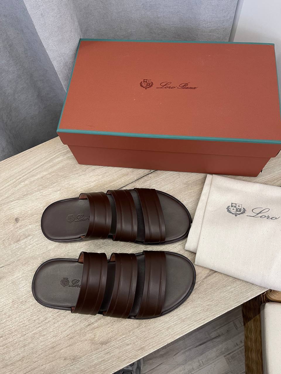 Премиальные шлепанцы Loro Piana BP-51312 Премиальные шлепанцы Loro Piana BP-51312