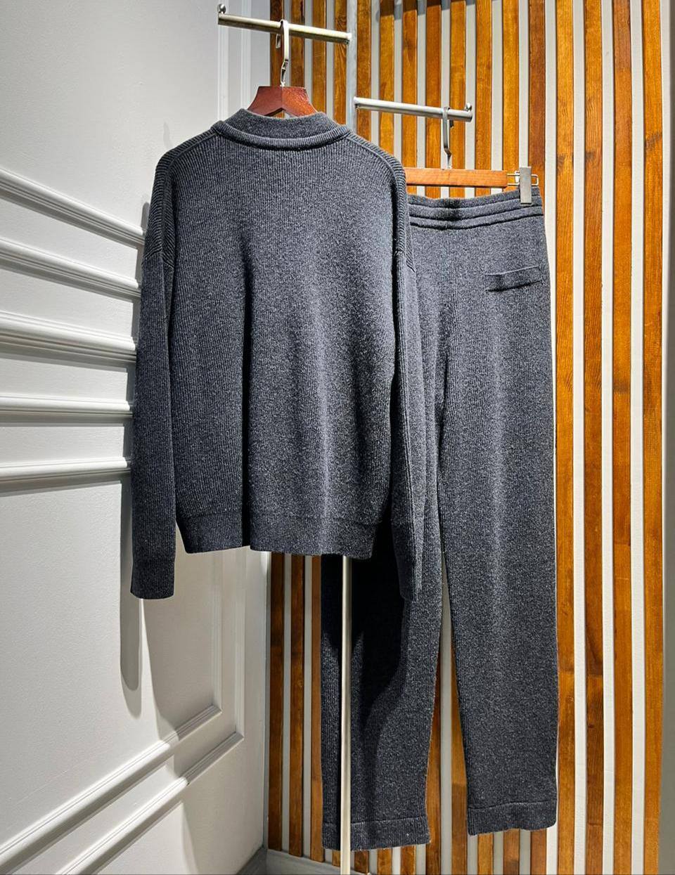 Элитный спортивный костюм BC BP-38990 Элитный спортивный костюм BC BP-38990