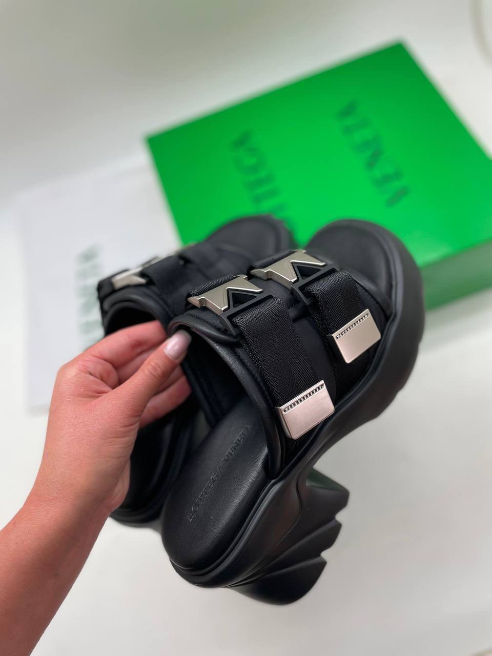 Сандалии трендовые Bottega Veneta BP-16999 Сандалии трендовые Bottega Veneta BP-16999