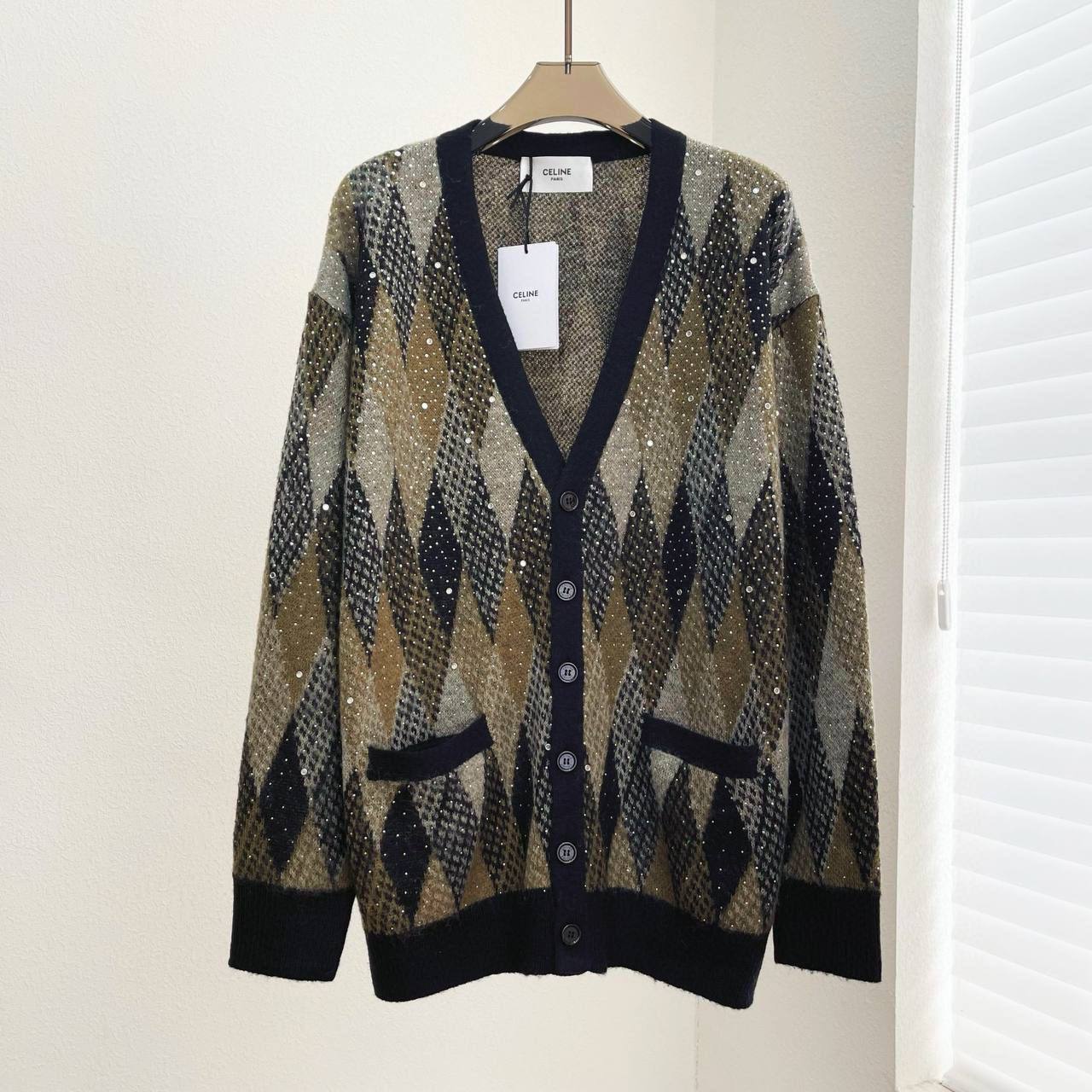 Трендовый кардиган Celine BP-27875 Трендовый кардиган Celine BP-27875