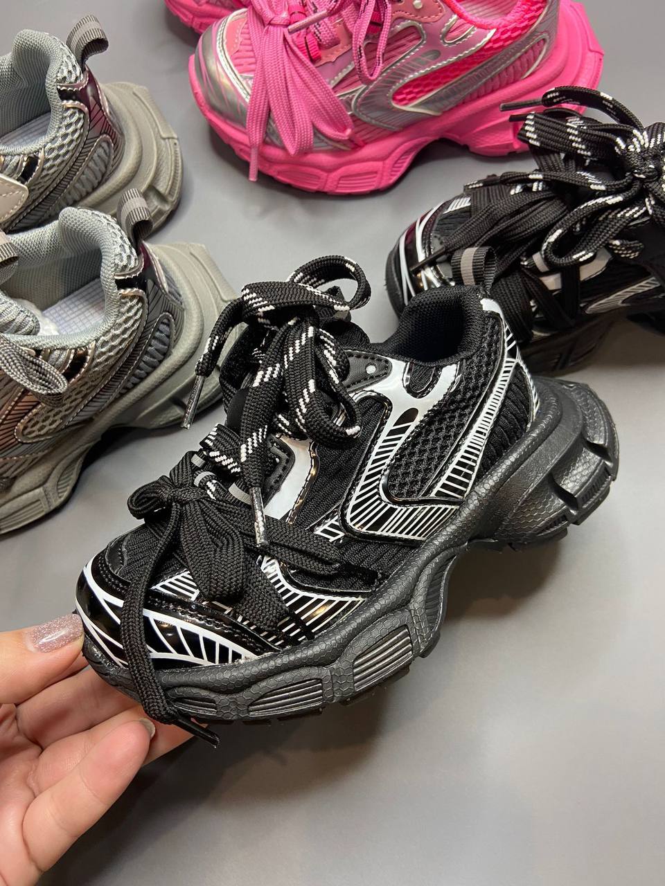 Стильные кроссовки Balenciaga BP-49575 Стильные кроссовки Balenciaga BP-49575