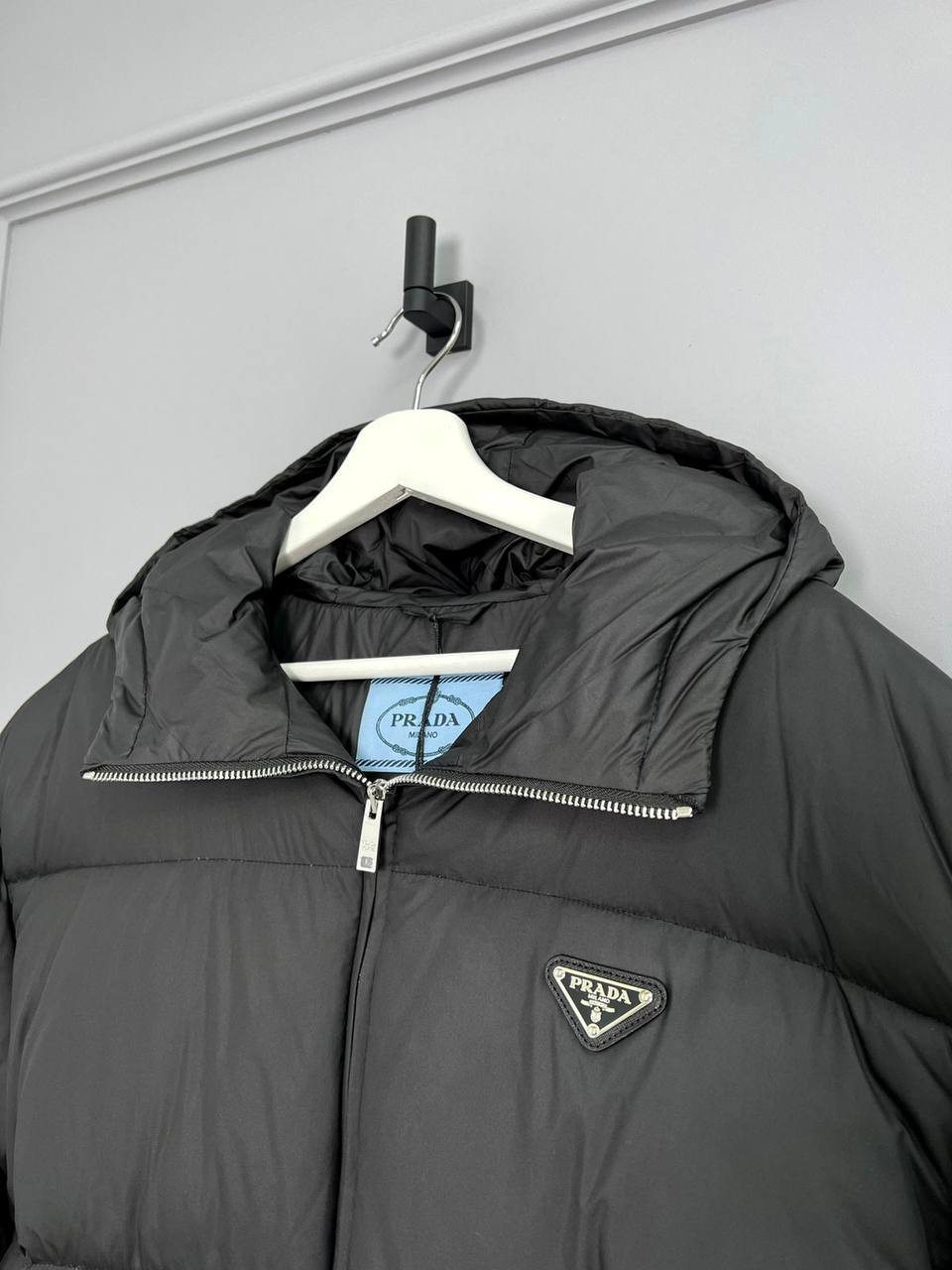 Элитный пуховик Prada BP-21443 Элитный пуховик Prada BP-21443