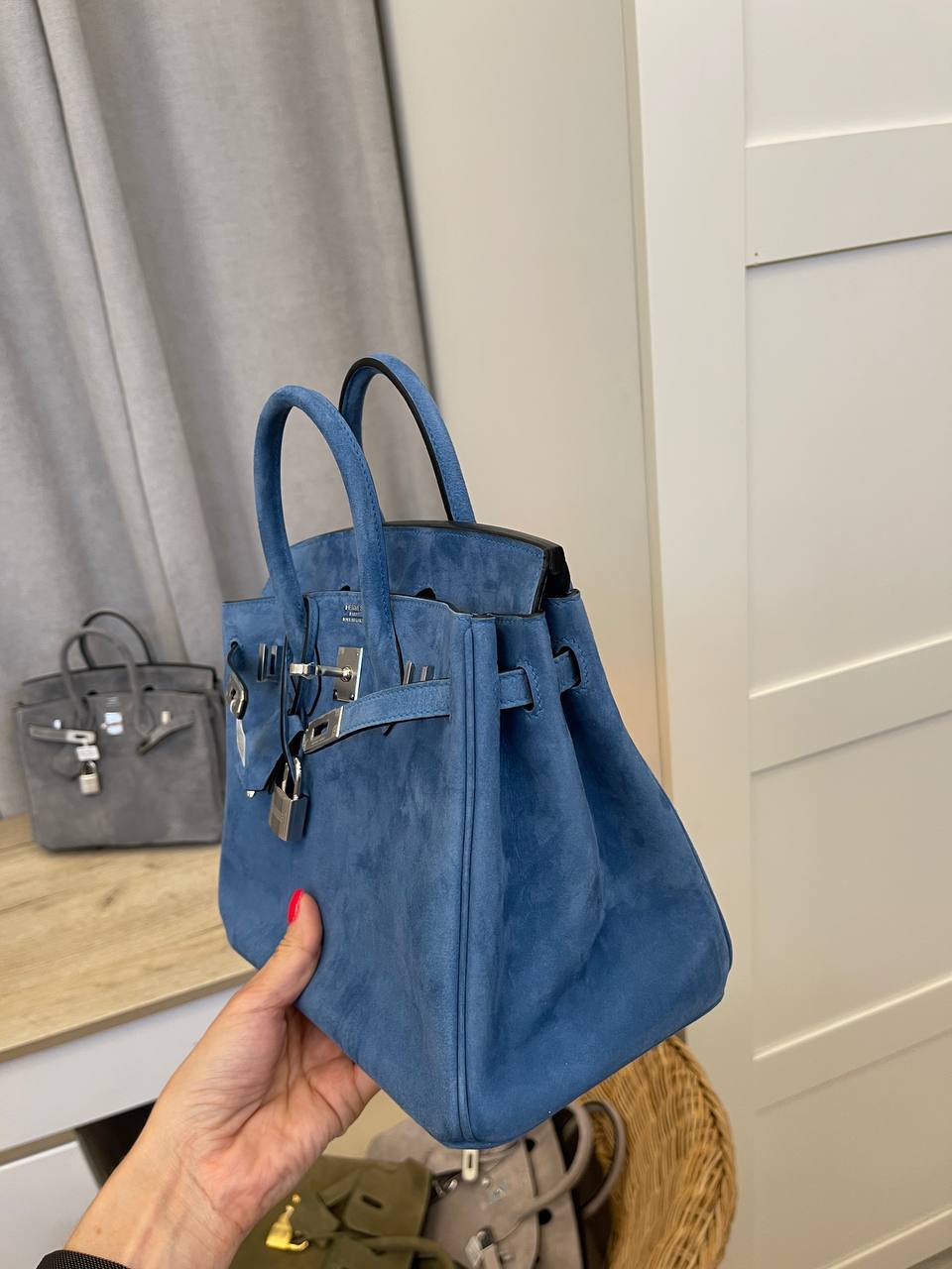 Трендовая женская сумка Birkin 25 PHW, Hermes BP-52490 Трендовая женская сумка Birkin 25 PHW, Hermes BP-52490