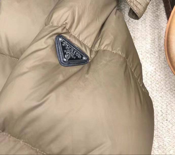 Элитный пуховик Prada BP-19403 Элитный пуховик Prada BP-19403
