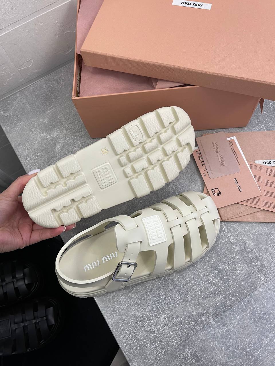 Сандалии премиум Miu Miu BP-50530 Сандалии премиум Miu Miu BP-50530