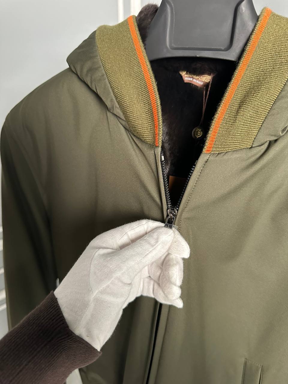 Бомбер с мехом для стиля Loro Piana BP-42308 Бомбер с мехом для стиля Loro Piana BP-42308